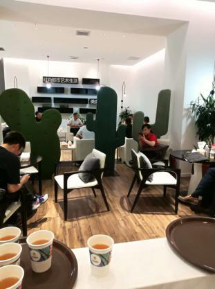 溫馨服務悄然綻放